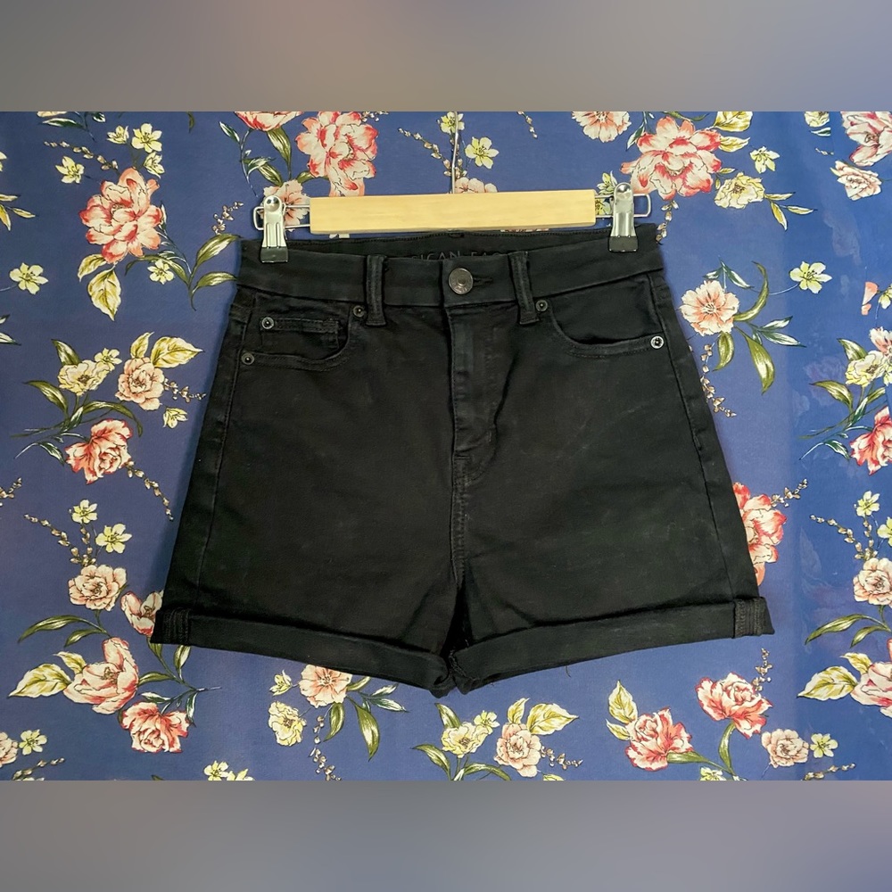 American Eagle Curvy Hi Rise Shortie Shorts in Black